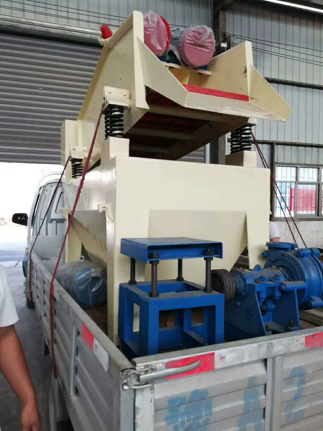 發(fā)往鄭州的250細砂回收機